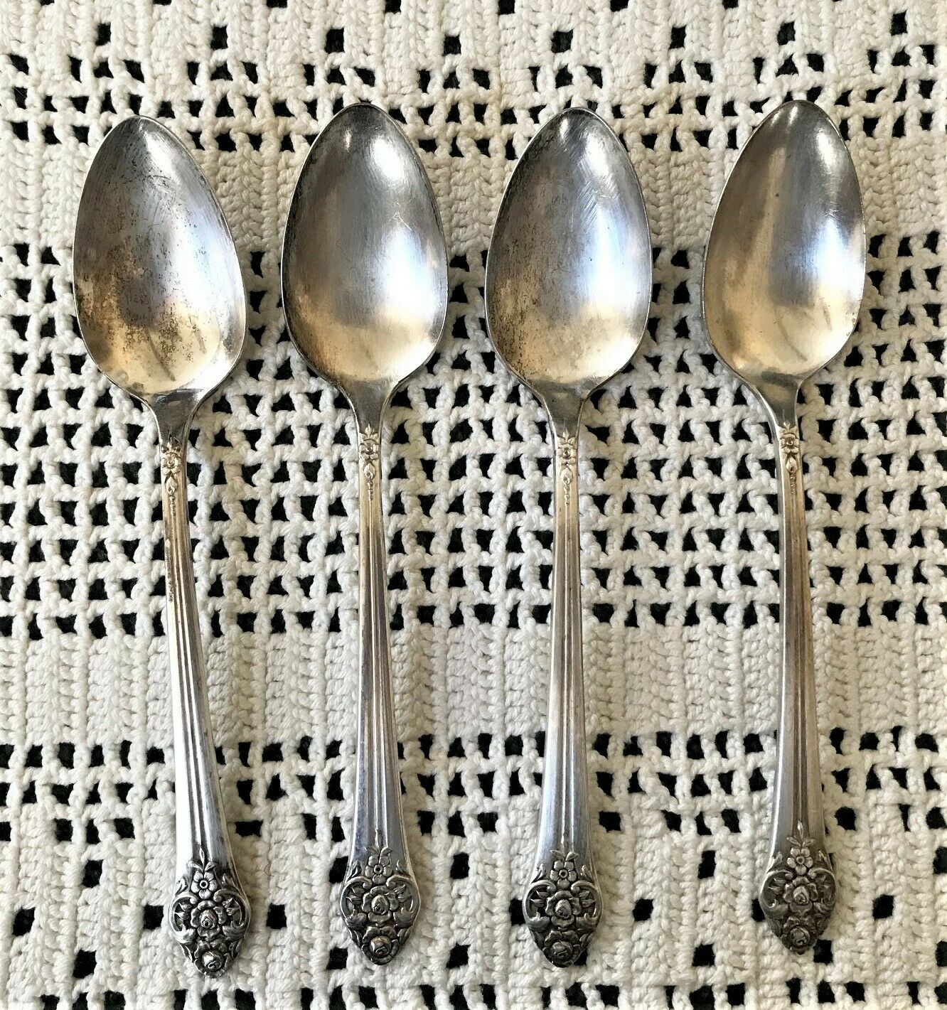 Plantation Rogers Silverplate Spoons (4) 1948